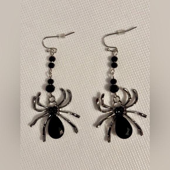 Spider Dangle Earrings Black Halloween Fall Costume Accessories - Picture 1 of 6